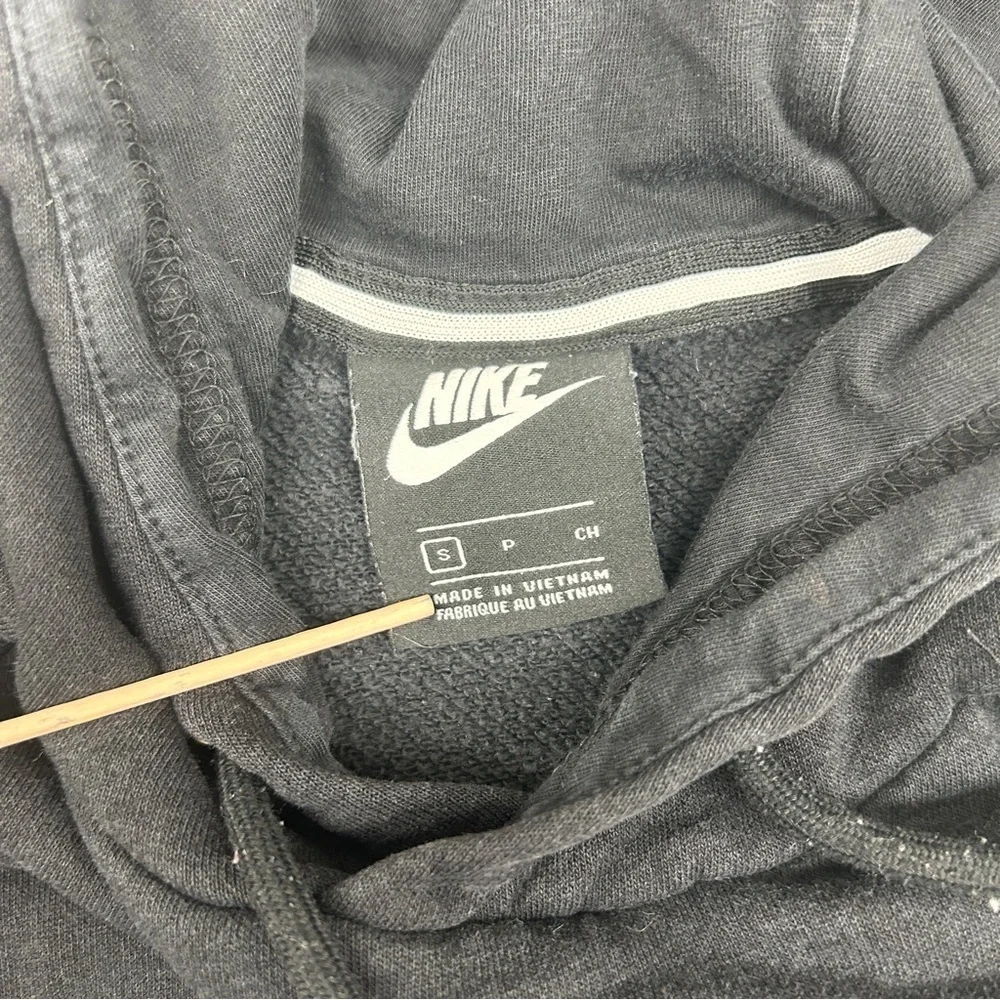Nike Men's Black Hoodie size small